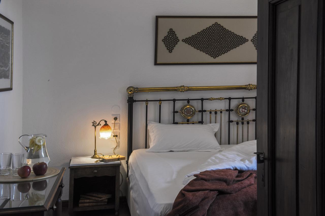 Arxontiko Mytilineou - Skretaion Bed & Breakfast Neochori  Bagian luar foto