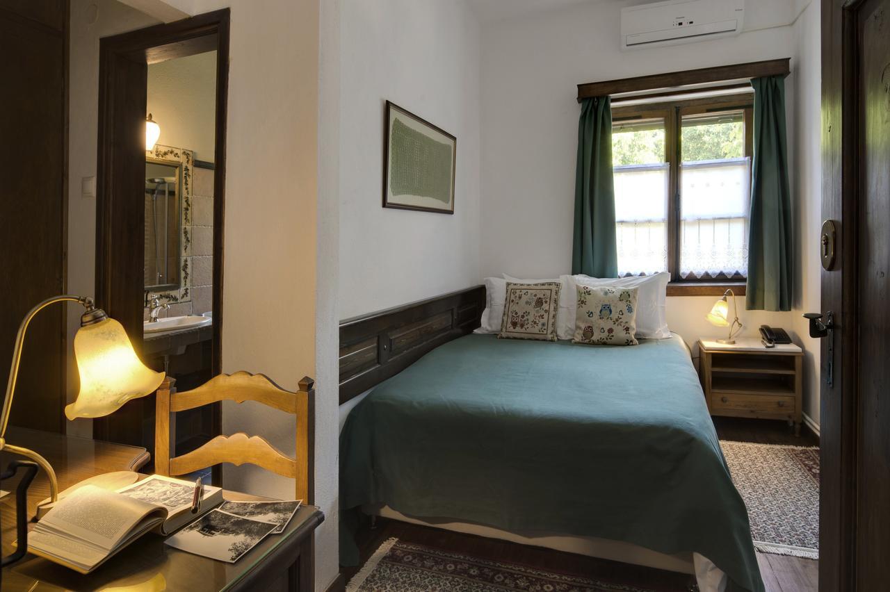Arxontiko Mytilineou - Skretaion Bed & Breakfast Neochori  Bagian luar foto